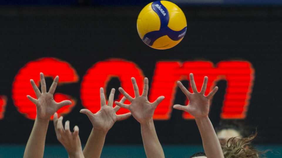 Fenerbahçe ve VakıfBank'ın rakipleri belli