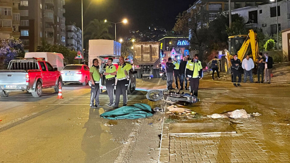 Kamyonunun çarptığı motosikletli sürücü öldü