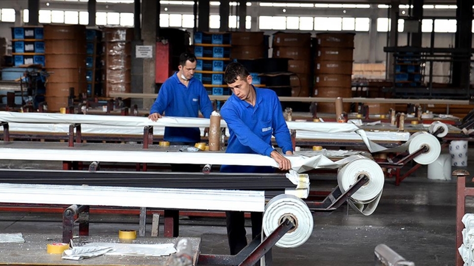 Kapı pencereden 670 milyon dolar gelir