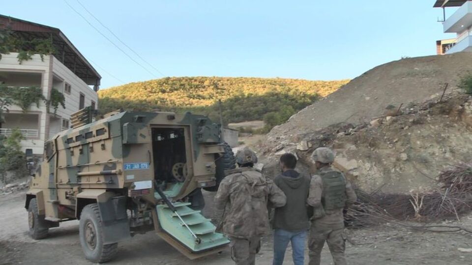 Gara şehidinin silahıyla yakalanmıştı! O terörist için istenen ceza