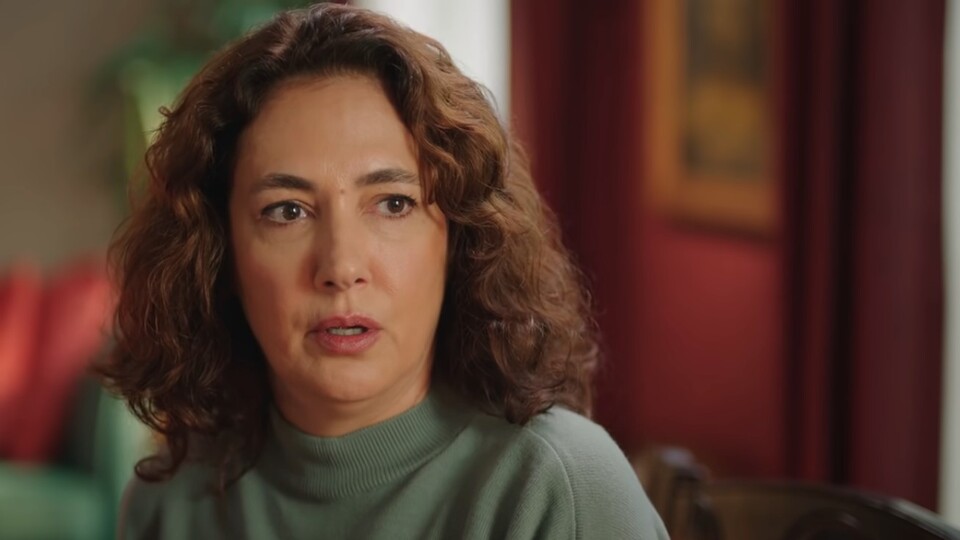 Kırmızı Oda Pembe kimdir?