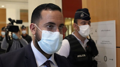 Macron'un eski yakın korumasına 3 yıl hapis cezası