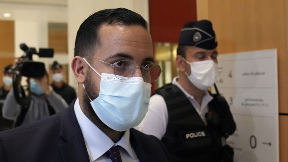 Macron'un eski yakın korumasına 3 yıl hapis cezası