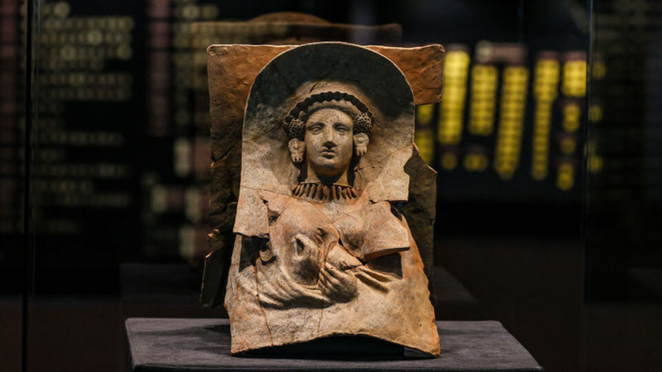 Mezarından 2 bin 500 yıllık hüzün çıktı