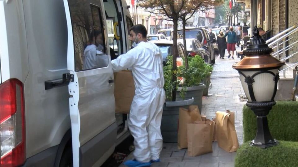 Ev sahibinin kaçtığı evde ölü bulundu