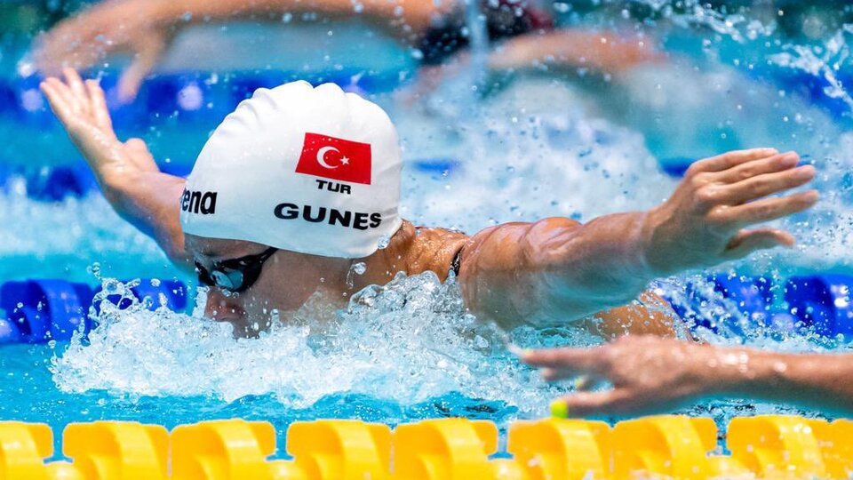 Zeynep Güneş'ten tarihi başarı