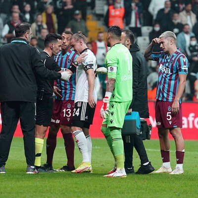 Maçtan sonra kırmızı kart