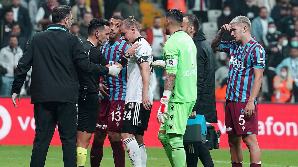 Maçtan sonra kırmızı kart