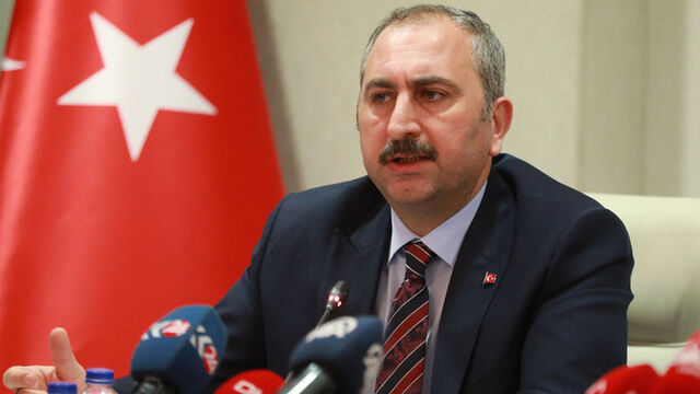 Bakan Gül'den 'hukukun üstünlüğü' mesajı