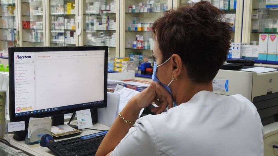 Eczanelerde 645 ilaç yok