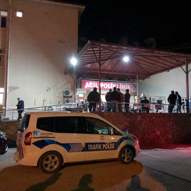 Hatay'da otomobilin çarptığı polis memuru şehit oldu