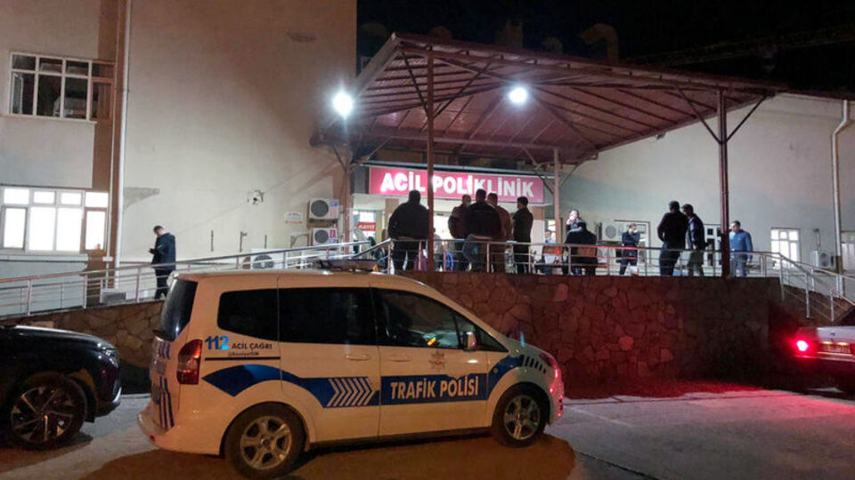 Hatay'da otomobilin çarptığı polis memuru şehit oldu