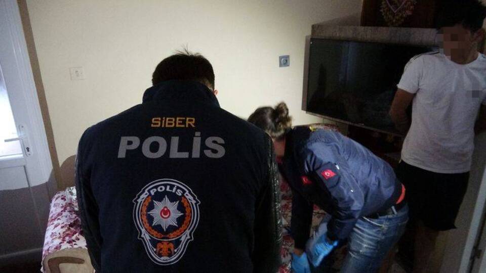 Dolandırıcılara şok baskın!