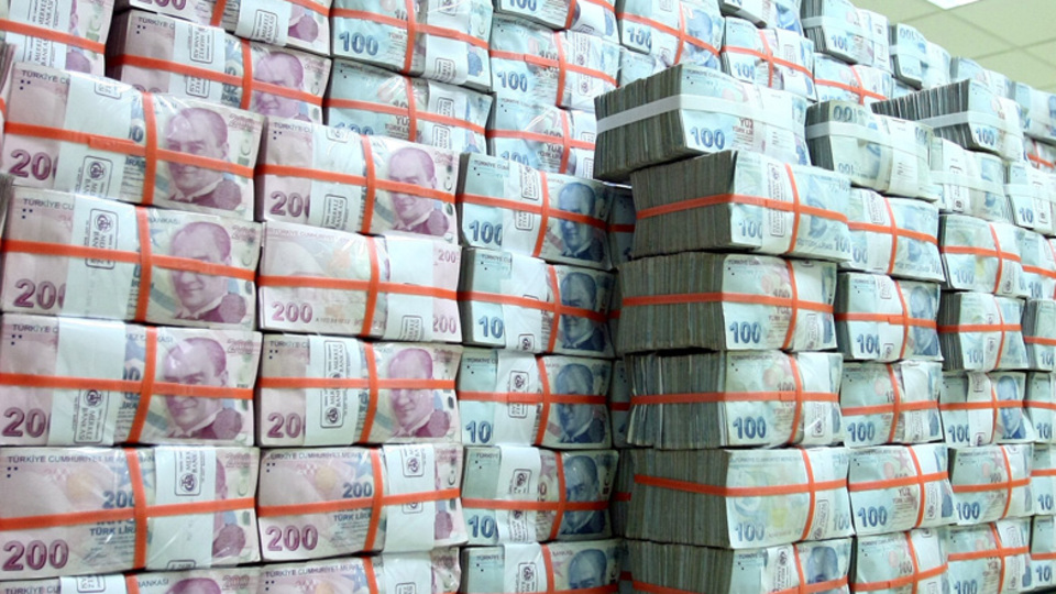 Hazine 4,3 milyar lira borçlandı