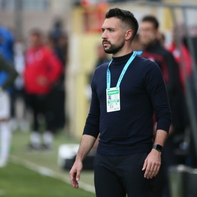 Fenerbahçe, Farioli'yle ilgileniyor!