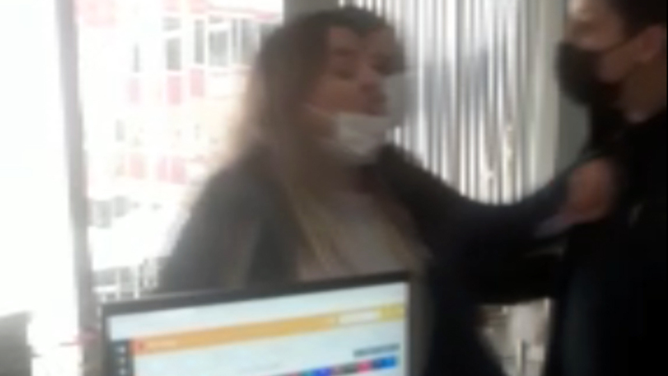 Olay kadın bu kez adliyeyi birbirine kattı!