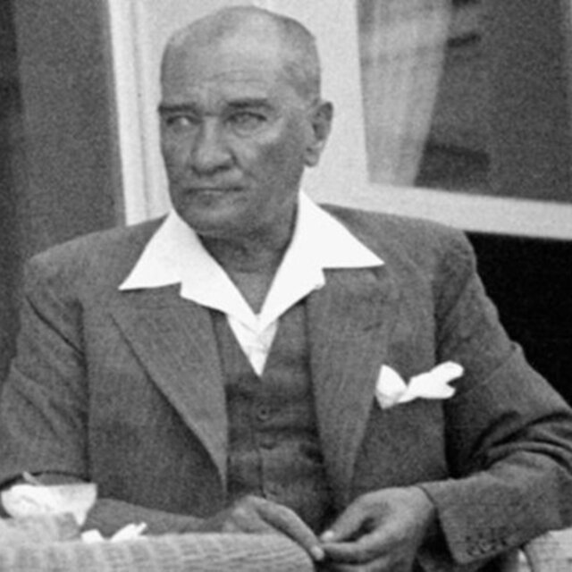 En güzel ve anlamlı 10 Kasım şiirleri