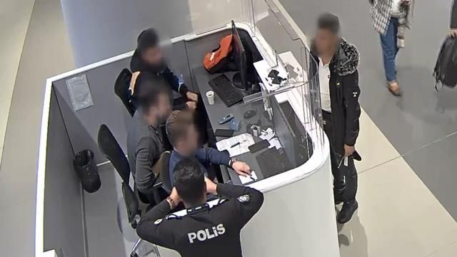 Sınır dışı edilen DEAŞ'lı sahte pasaportla yakalandı