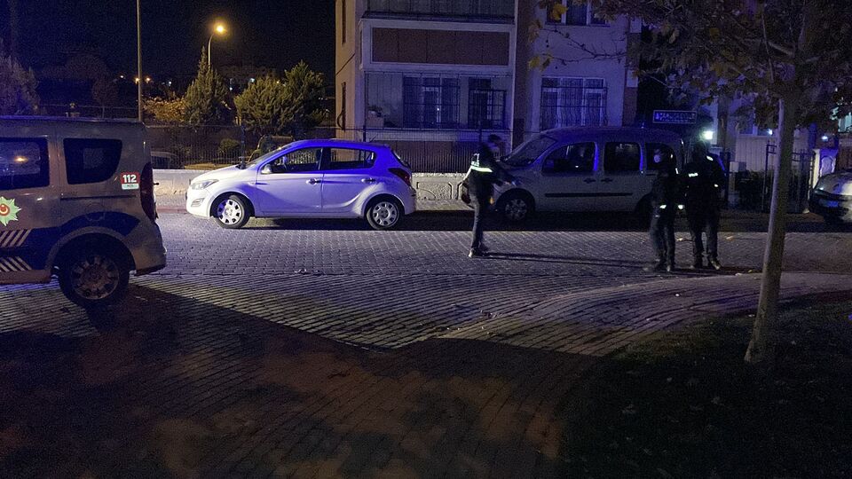 Arkadaşı çarptı, kendisi kurşun yağdırdı!