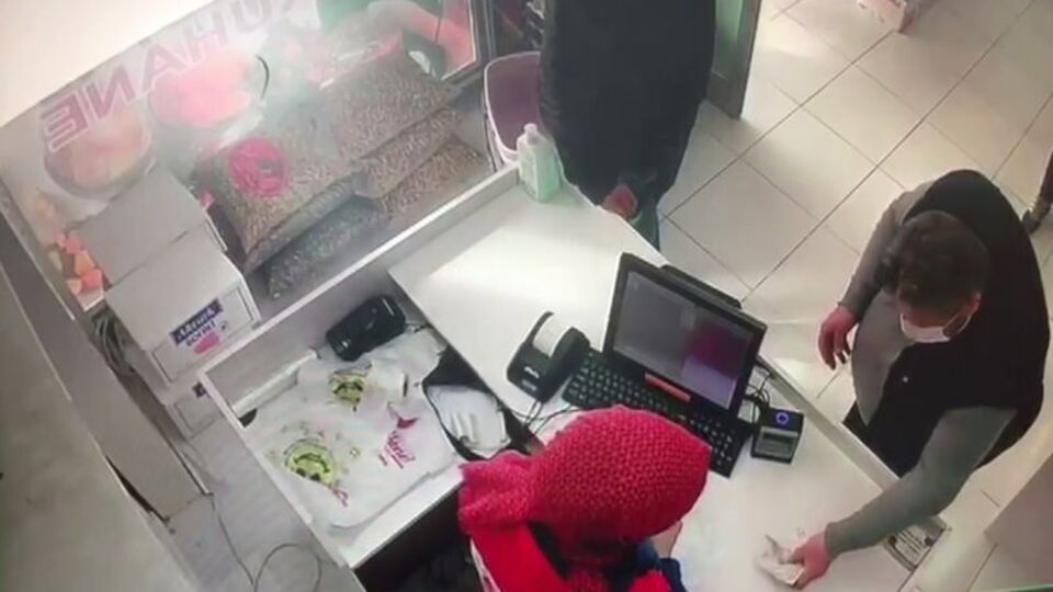 Dolandırıcıyı vicdana getiren olay!