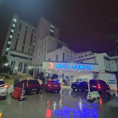 Boşanmak isteyen karısına aracıyla çarptı!