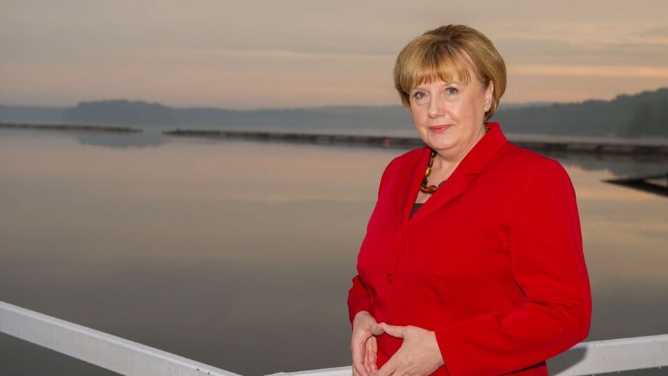 Merkel'in ikizi de emekli oluyor