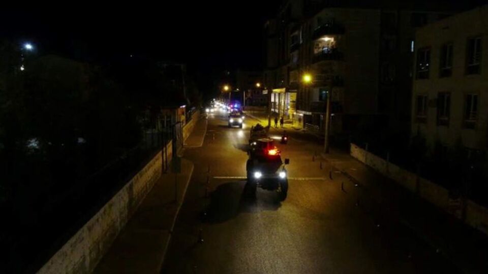 PKK üyesi Suriye uyruklu 2 kardeş yakalandı