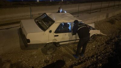 Otomobilini çevredekilerin üstünü sürdü!