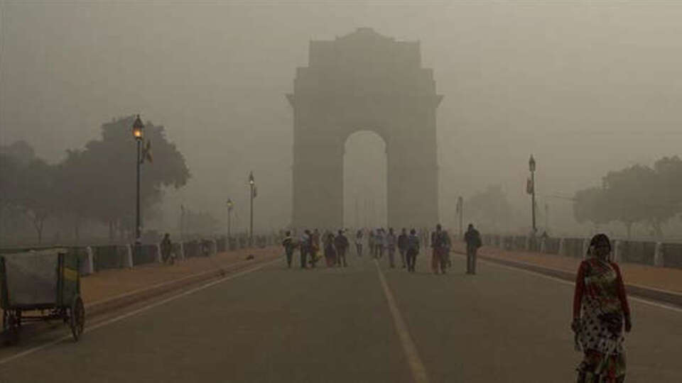 Hindistan'da hava kirliliği nedeniyle eğitime ara verildi