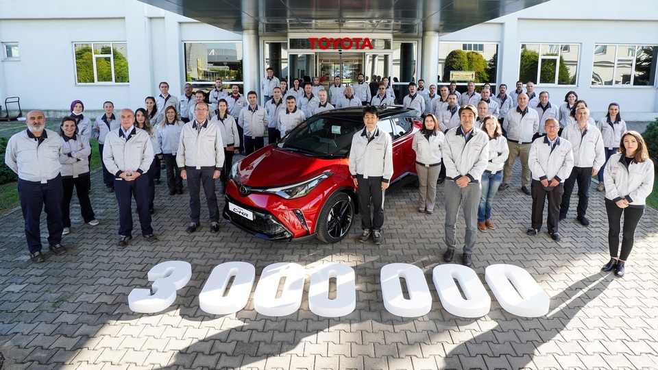 Sakarya'da 3 milyonuncu aracı üretti