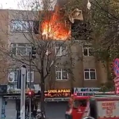 Bağcılar'da bir binada patlama