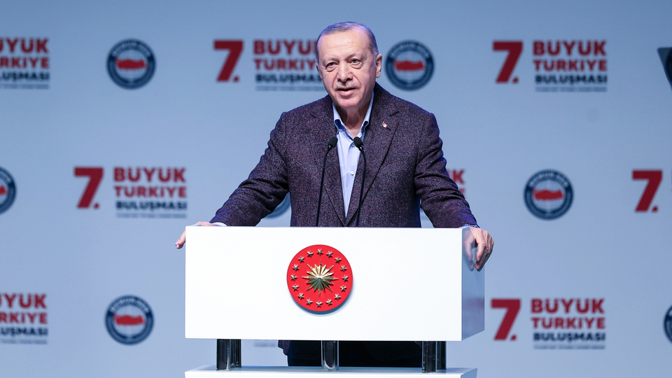 'Ücretli çalışanları enflasyona ezdirmeyeceğiz'