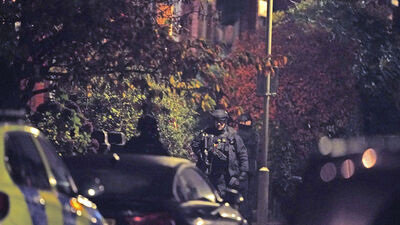 İngiltere'de hastane önündeki patlama anı!