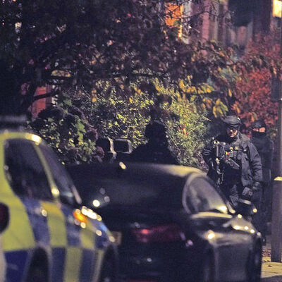 İngiltere'de hastane önündeki patlama anı!