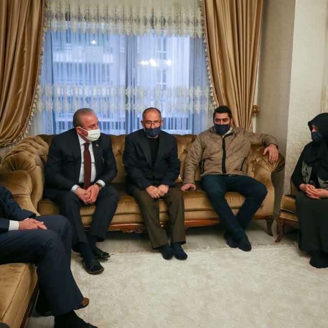 Şentop'tan Başak Cengiz'in ailesine ziyaret