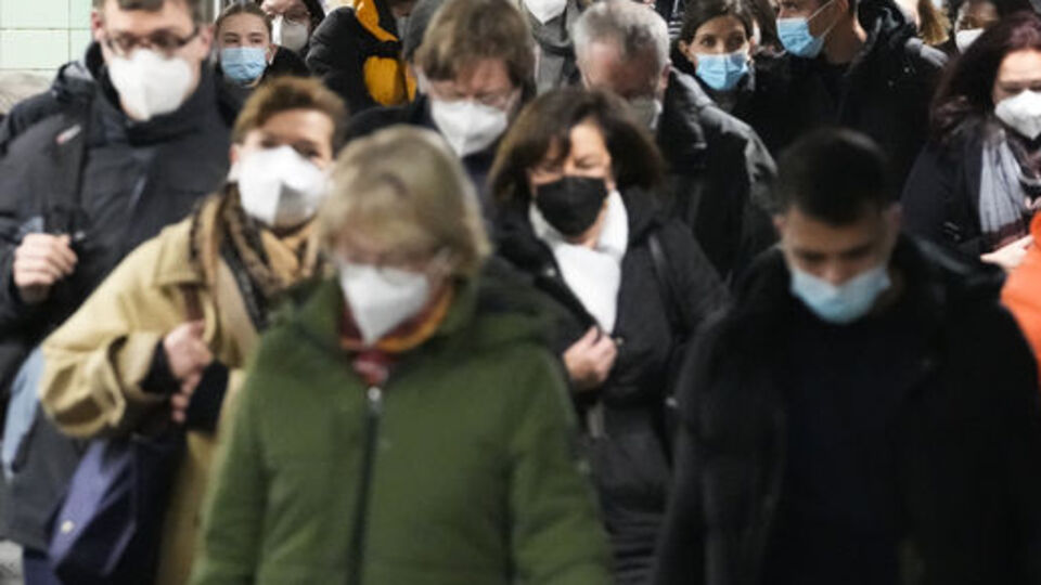 Avusturya'dan sonra Berlin'de de aşısızlara kısıtlama!