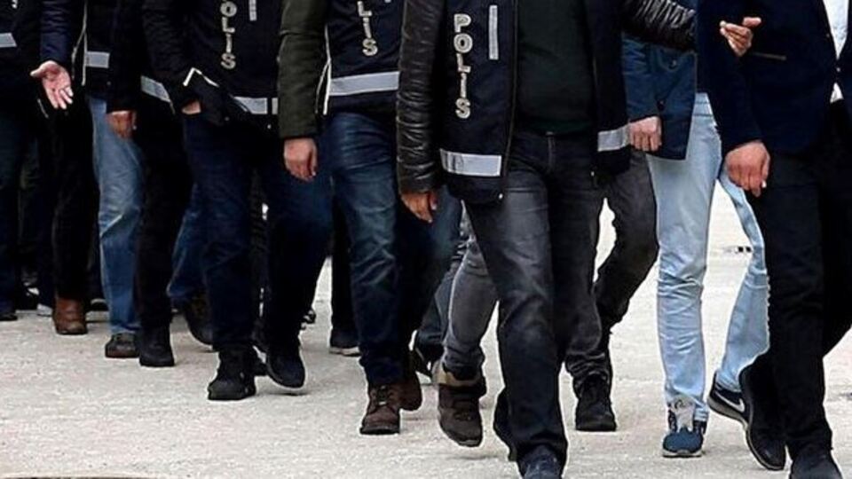 FETÖ'ye iki büyük operasyon!