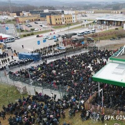 Polonya-Belarus sınırına sığınmacı akını sürüyor
