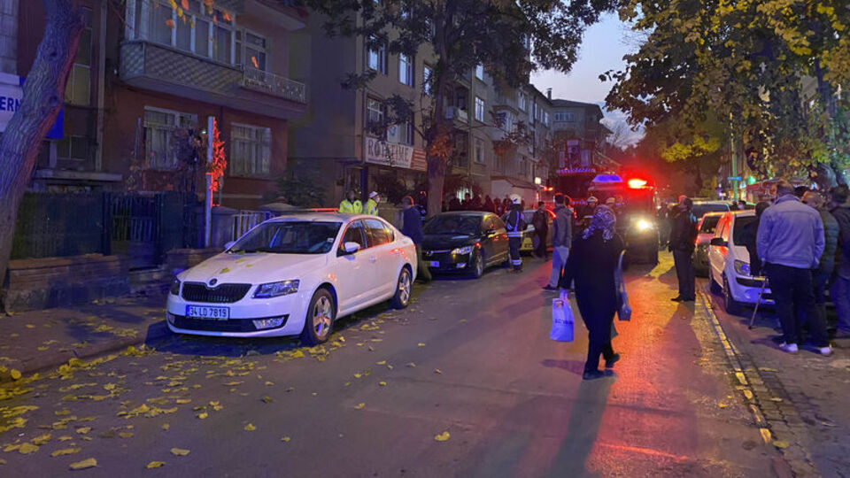 Misafirliğe gitti, çocuğu rehin aldı