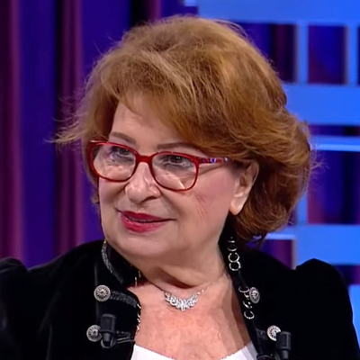 'Geçmişte yaşadıklarımdan dolayı kızlarım feminist oldu'