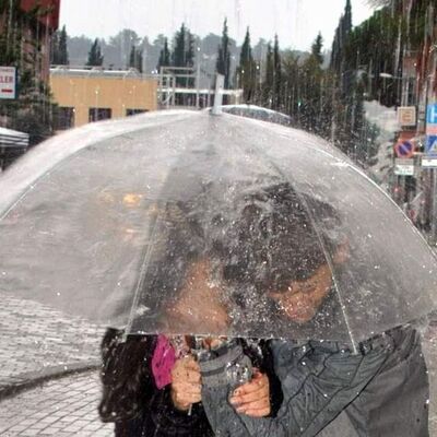 5 bölgede sağanak var, sıcaklıklar düşüyor