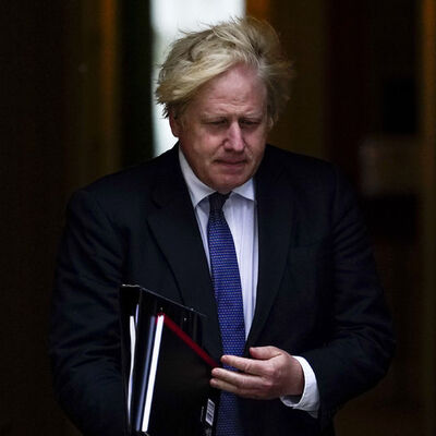 Tartışma kurallarına uymadı: Johnson'ın zor anları!