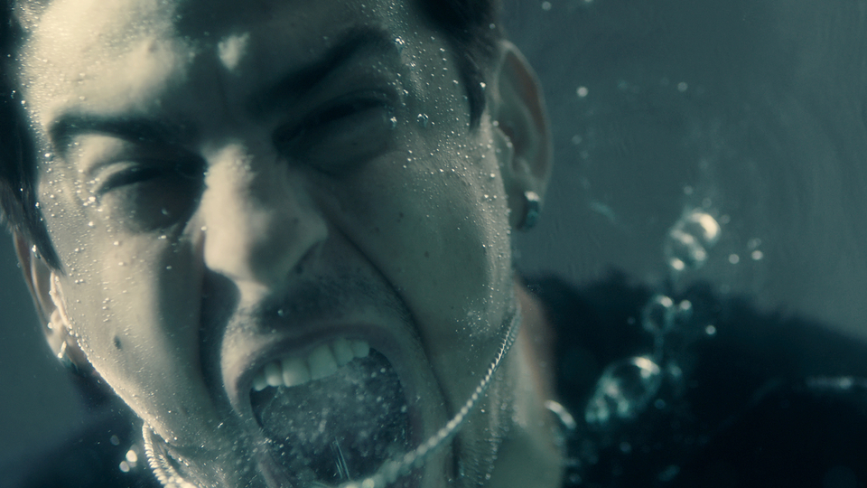 Norm Ender'den yeni şarkı: Kediler Aslan Olmaz!