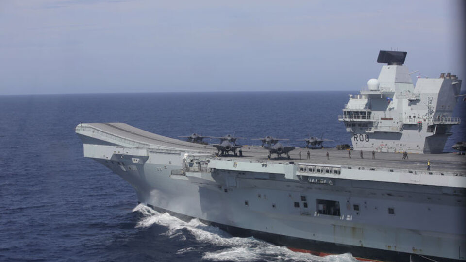 İngiliz F-35'i Akdeniz'e düştü: Rusya'ya karşı tedbir!