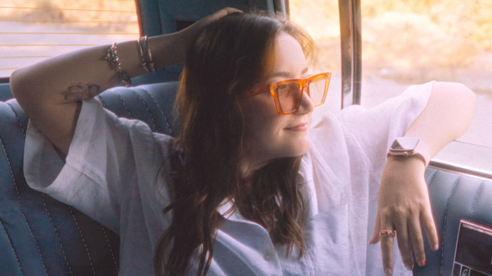 Serenad Bayraktar'dan 'Güneye Göçelim'