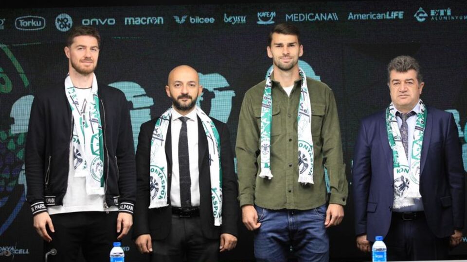 Konyaspor 2 futbolcusuyla kontrat uzattı
