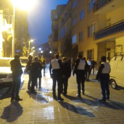 Eşi ve çocuklarını rehin alan kişi aranıyor