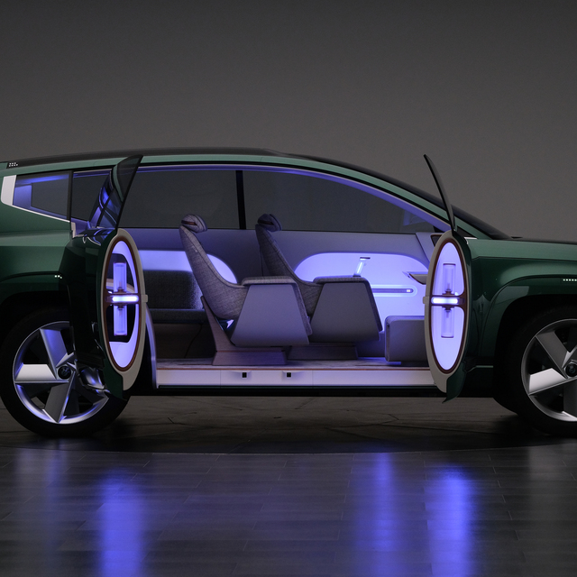 Ev salonunu elektrikli SUV'a taşıdı