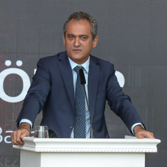 Bakan Özer: Pazartesi 66 sınıf kapalı olacak