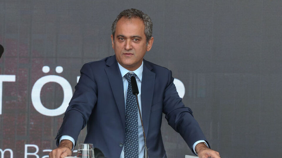 Bakan Özer: Pazartesi 66 sınıf kapalı olacak